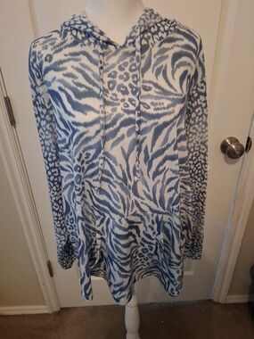 Alfred Dunner Blue and White Animal-Print Hooded Tunic